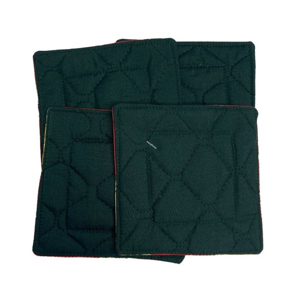 Mailelani's Hawaiian Coasters Red Gold Pineapple Print Green Quilted Vintage - Picture 4 of 9